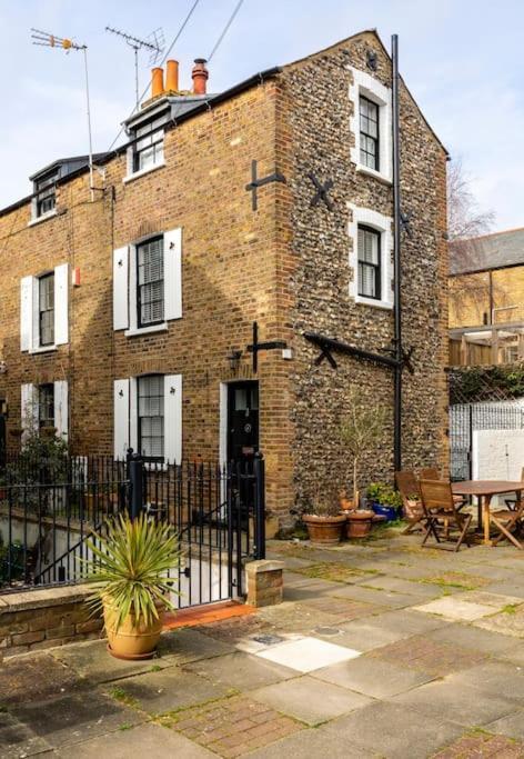 Old Anchor Cottage, Broadstairs. Holiday home *