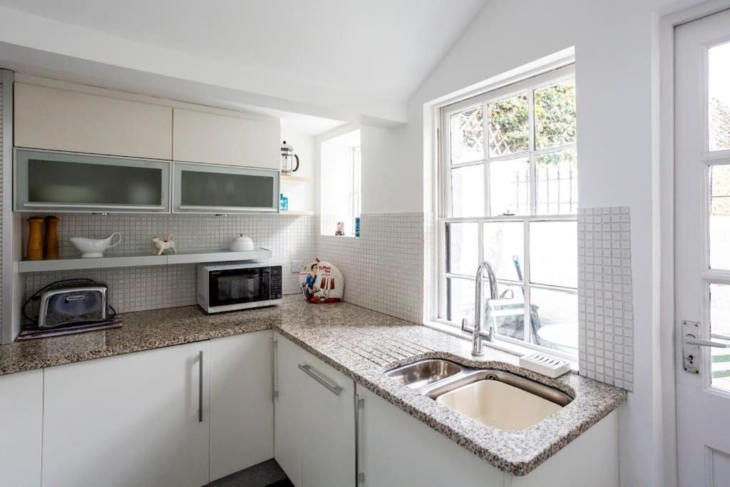Old Anchor Cottage, Broadstairs. *